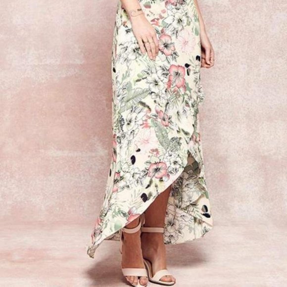 Promesa Cold Shoulder Floral Maxi Dress - Picture 4 of 15